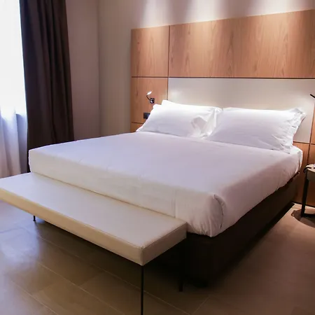 Cristoforo Colombo Member Of Preferred & 4* 밀라노