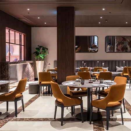 克里斯托佛罗克伦伯世界酒店 酒店